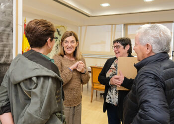 11:15 horas. Gobierno de Cantabria. La presidenta de Cantabria, María José Sáenz de Buruaga, recibe a la Unión Vecinal de Torrelavega. 4 de junio de 2026 © Raúl Lucio